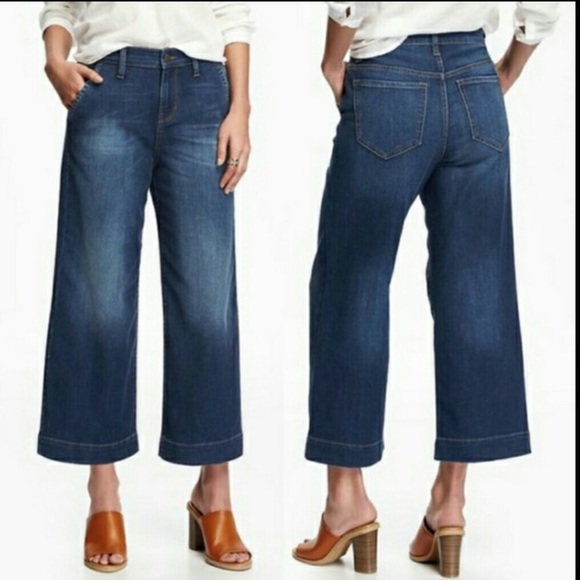 Old Navy Denim - Old Navy NWT❗️High Rise Wide Leg Crop